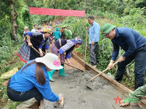 Bài 2: Công tác cán bộ phải được đổi mới từ chính đội ngũ cán bộ