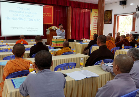 Tín đồ các tôn giáo tích cực tham gia phong trào thi đua yêu nước ở địa phương, hoạt động an sinh xã hội