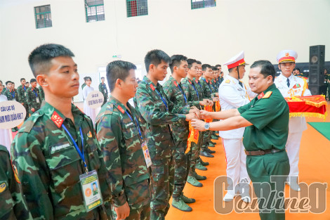 Khai mạc Hội thao Võ chiến đấu tay không các câu lạc bộ võ thuật toàn quân năm 2023
