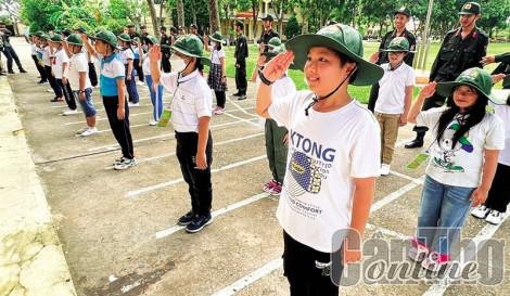 Trải nghiệm thú vị “Em làm chiến sĩ Cảnh sát cơ động”