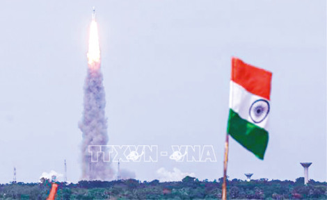Ấn Độ đưa thành công tàu Chandrayaan-3 vào quỹ đạo Mặt trăng