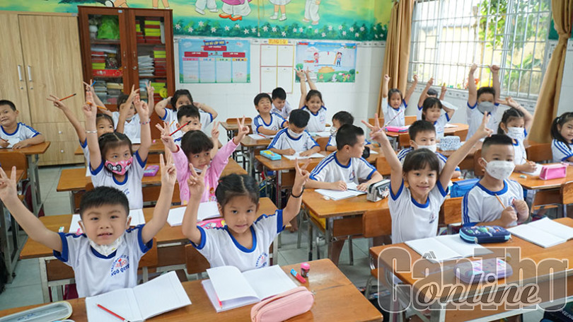 Học sinh lớp 1 tựu trường sớm nhất