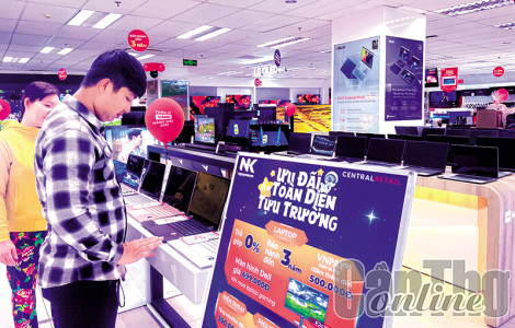 Trang bị laptop cho sinh viên mùa tựu trường