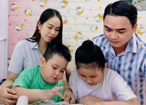 Cùng con bước vào năm học mới