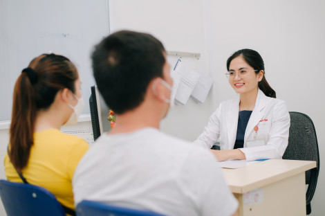 Cùng khám sức khỏe trước khi về chung một nhà
