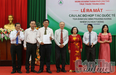 Ra mắt Câu lạc bộ Hợp tác quốc tế