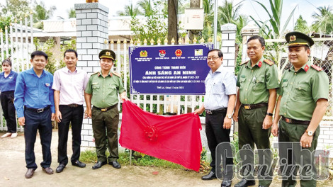 Phát huy sức mạnh toàn dân tham gia giữ gìn an ninh trật tự
