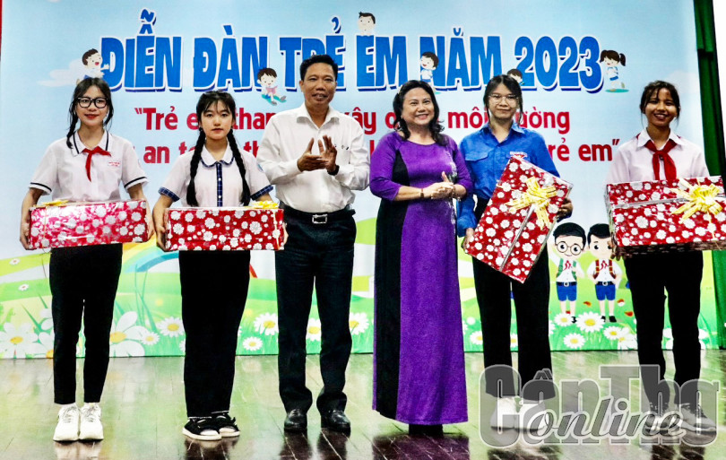 Thúc đẩy quyền tham gia của trẻ em