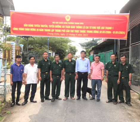 Cựu chiến binh tham gia đảm bảo an toàn giao thông