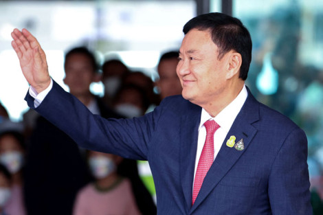 Vì sao ông Thaksin trở về Thái Lan?