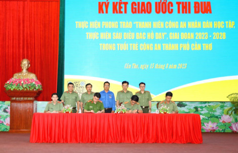 Học tập, thi đua làm theo lời Bác