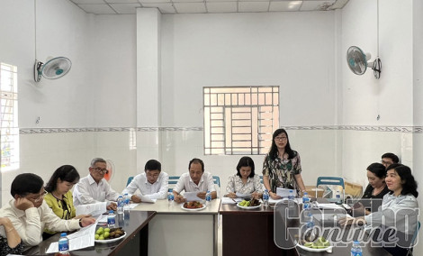 Tiếp tục quan tâm tháo gỡ khó khăn cho các trạm y tế