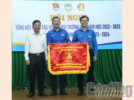 Đẩy mạnh phong trào “Sinh viên 5 tốt”, “Học sinh 3 tốt” và “Học sinh 3 rèn luyện”