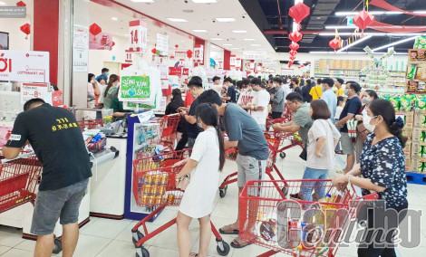Trung tâm thương mại, siêu thị thu hút đông khách dịp nghỉ Lễ Quốc khánh