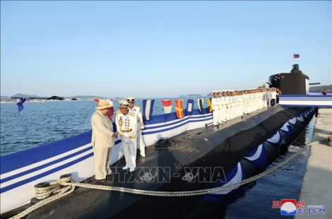 Triều Tiên hạ thủy tàu ngầm tấn công hạt nhân chiến thuật mới