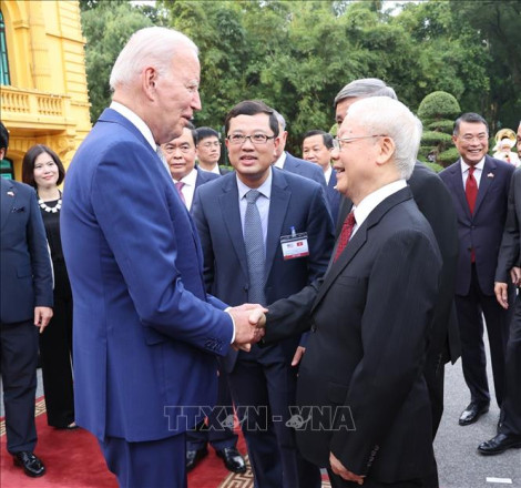 Tổng thống Hoa Kỳ đăng thông điệp ý nghĩa sau khi kết thúc tốt đẹp chuyến thăm Việt Nam