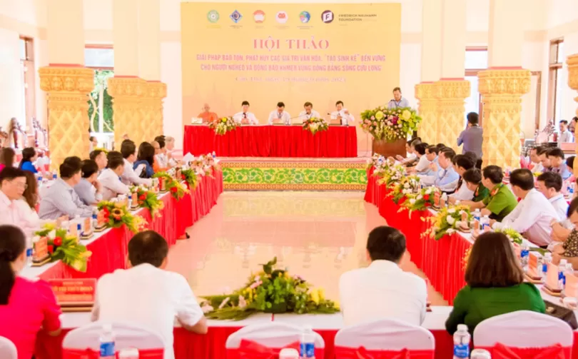 Gợi mở nhiều giải pháp bảo tồn văn hóa gắn với tạo sinh kế cho người nghèo và đồng bào Khmer