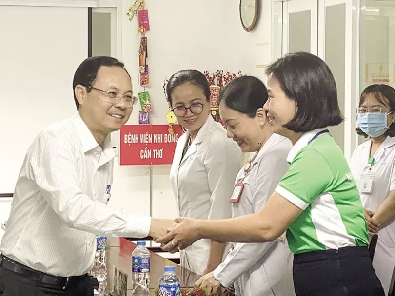 Khẩn trương tháo gỡ những khó khăn, vướng mắc trong lĩnh vực y tế