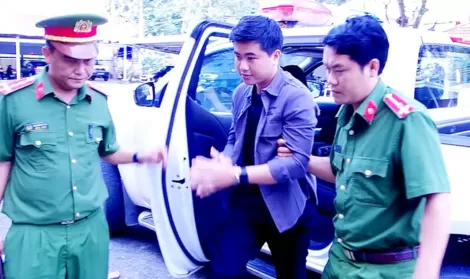 Bắt giam đối tượng tạo nhiều tài khoản bán hàng, mua hàng ảo để chiếm đoạt hàng trăm triệu đồng
