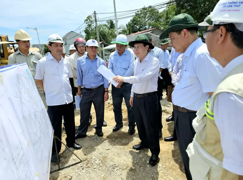 Bí thư Thành ủy kiểm tra tiến độ dự án đường cao tốc và đường vành đai phía Tây