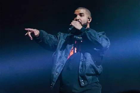 Drake lập hàng loạt kỷ lục với “Slime You Out”