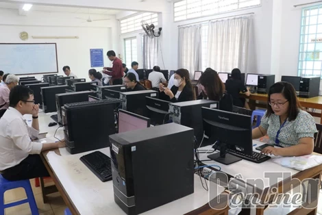 635 công chức tham gia khảo sát kiến thức cải cách hành chính