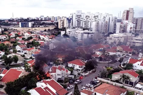 Israel tuyên bố “báo động tình trạng chiến tranh”