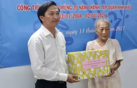 Hành động thiết thực theo gương Bác