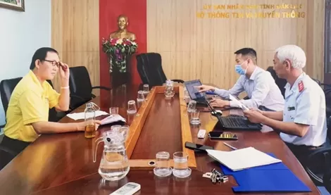 Đội lốt nhà giáo để chống phá Đảng, Nhà nước