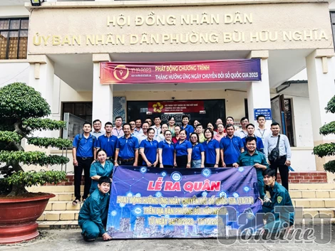 4  phường của quận Bình Thủy ra quân tuyên truyền hưởng ứng Ngày chuyển đổi số Quốc gia năm 2023
