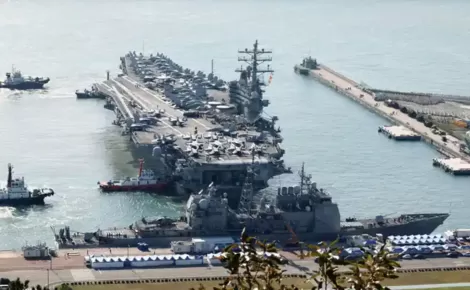 Tàu sân bay Mỹ thăm Hàn Quốc