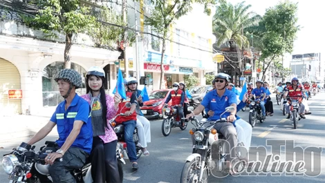 Lễ hội trang phục bà ba, áo dài bắt đầu với nhiều hoạt động ý nghĩa