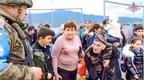 Người sắc tộc Armenia ồ ạt rời Nagorno - Karabakh
