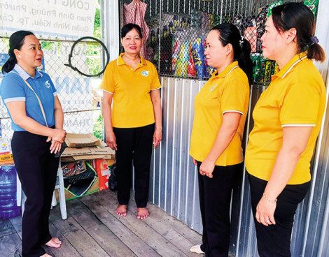 Ðồng hành, hỗ trợ phụ nữ phát triển kinh tế, giảm nghèo
