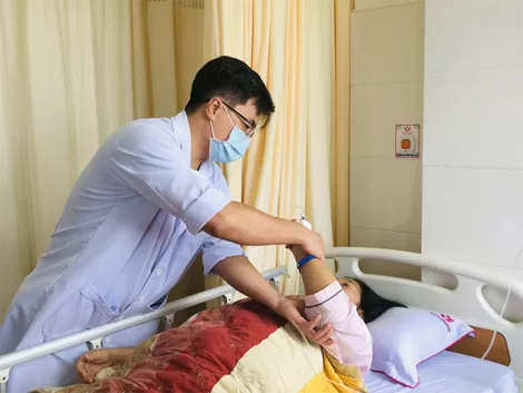 Đặt 1 stent, giải quyết 5 túi phình mạch não