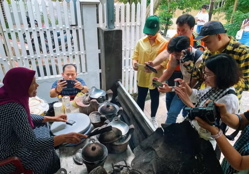 Phát huy văn hóa bản địa trong xây dựng sản phẩm du lịch