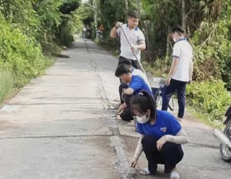 Giúp người dân đi lại an toàn