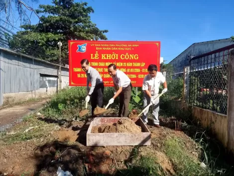 Chi bộ khu vực 1, phường An Bình, làm theo gương Bác