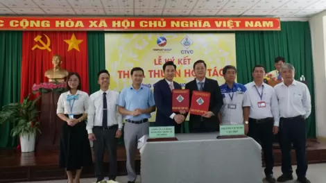 Gắn kết đào tạo và sử dụng nguồn nhân lực