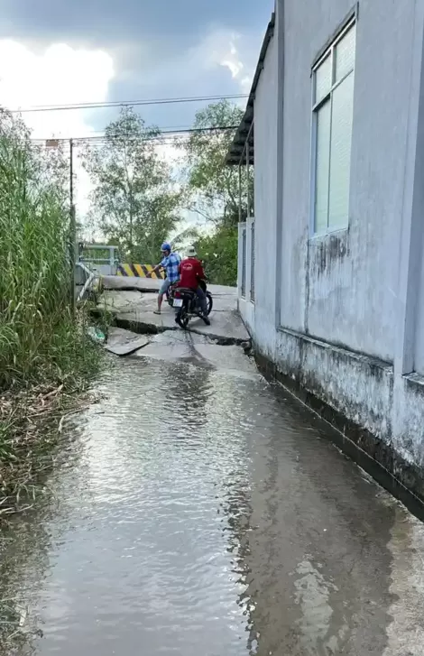 Sớm khắc phục tình trạng sụp lún đường giao thông