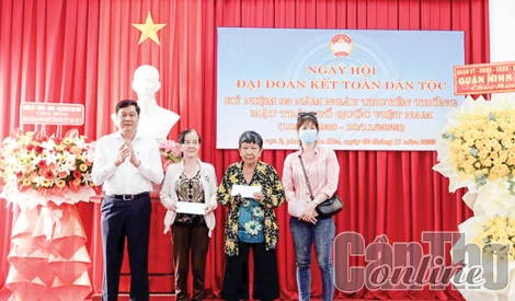 Lãnh đạo thành phố dự Ngày hội Đại đoàn kết toàn dân tộc
