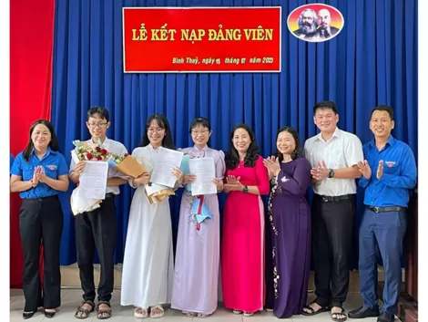 Đảng bộ Trường THPT Bùi Hữu Nghĩa phát huy vai trò hạt nhân lãnh đạo