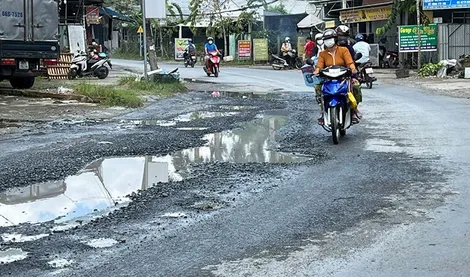 Sớm nâng cấp đường tỉnh 926