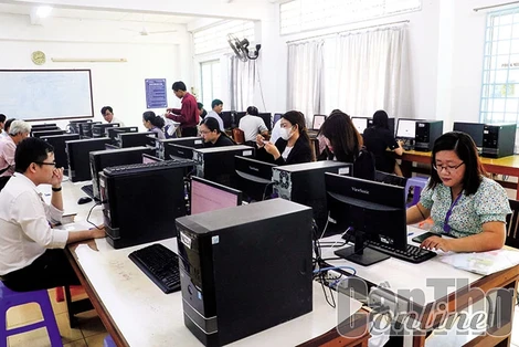 Công chức, viên chức trau dồi kiến thức, kỹ năng hành chính