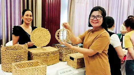 Phụ nữ dân tộc Khmer - Bản lĩnh, tự tin và tấm gương truyền cảm hứng