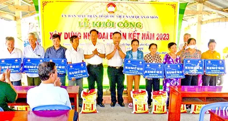 Khởi công xây dựng 20 căn nhà Ðại đoàn kết