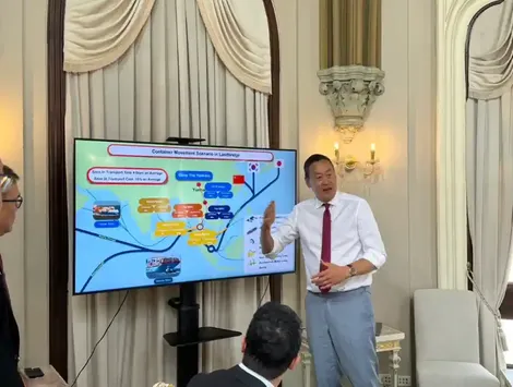 Vì sao Trung Quốc không “mặn mà” với Land Bridge?