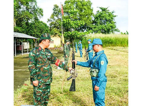 Huấn luyện Tự vệ cơ quan đạt 93,96% quân số