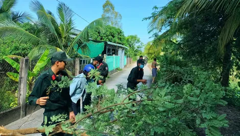 Tuổi trẻ xung kích đảm bảo an toàn giao thông