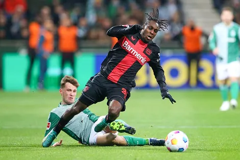 Nét mới trong lối chơi của Leverkusen